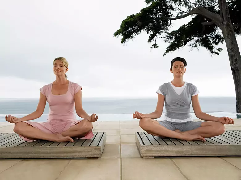 Jakie są korzyści z praktykowania jogi Kundalini?