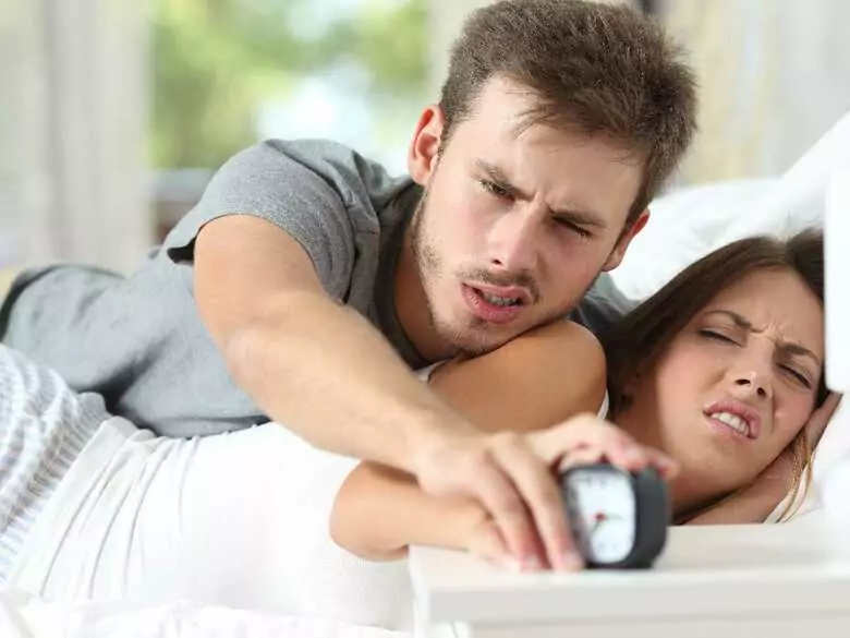 Jak radzić sobie z problemami z niewyspaniem?