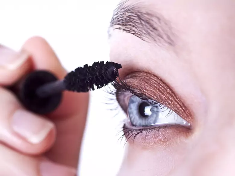 Bóle oczu przy alergii, czyli alergiczne zapalenie spojówek