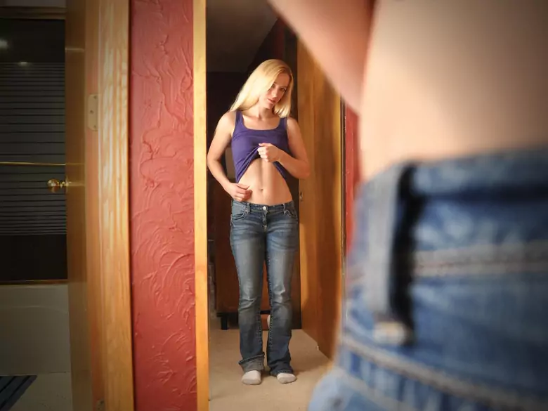 Niski wzrost u kobiet - przyczyny, objawy, diagnoza, leczenie