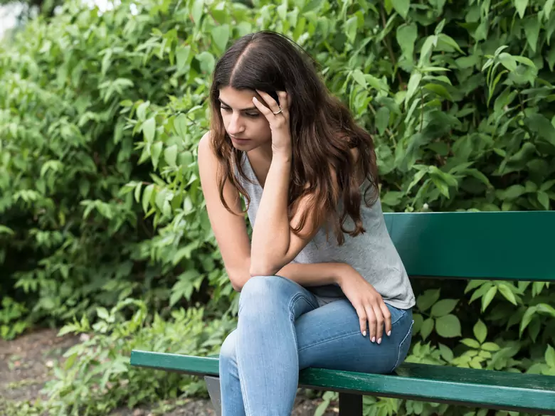 Co to są zdrowe metody radzenia sobie z poczuciem zobowiązań?