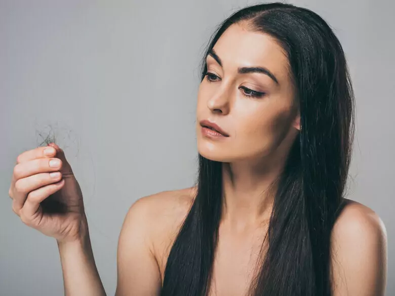 Jakie są przyczyny wypadania włosów?