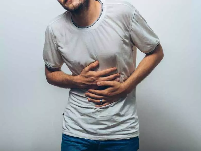 Zanim udasz się do lekarza - naturalne metody leczenia najczęstszych chorób przewodu pokarmowego