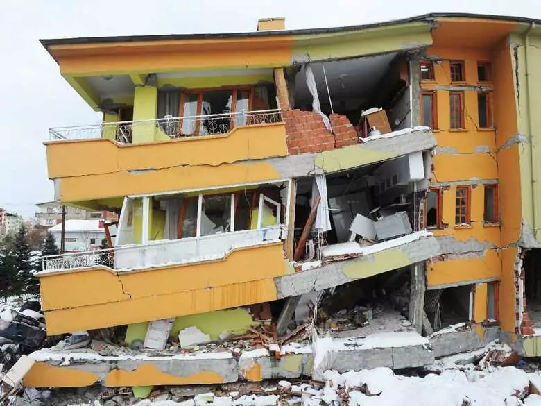 Trzęsienie ziemi w Maroku. Czego potrzebują ofiary?